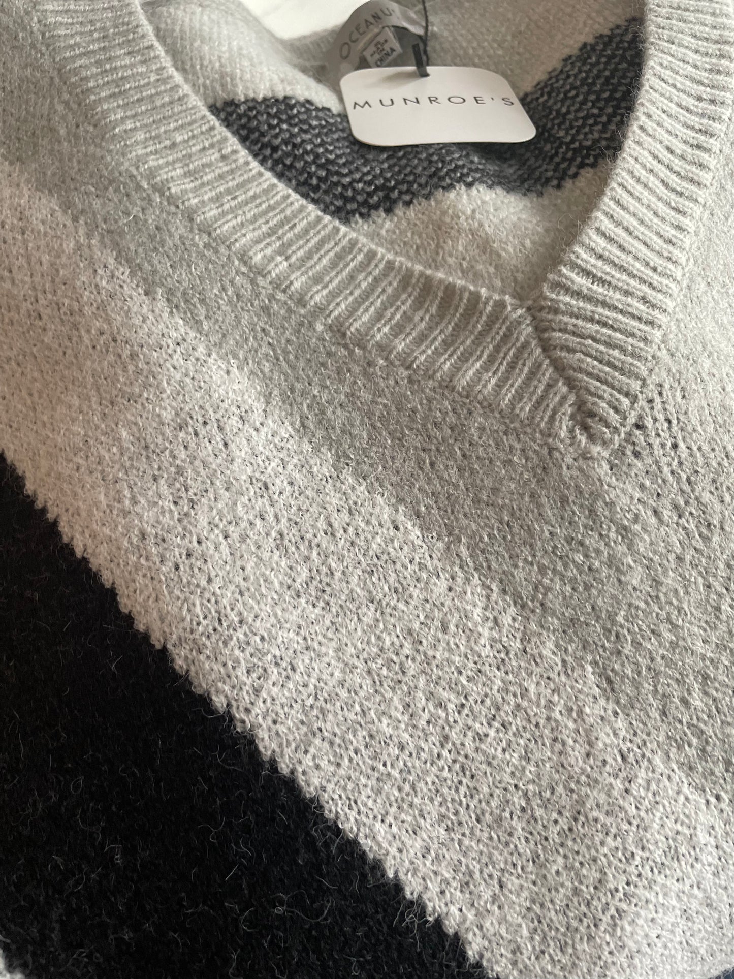 Black Gray Chevron Sweater - Munroes